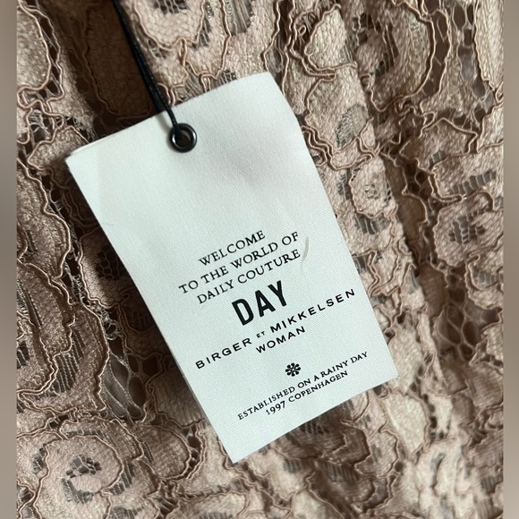 NWT Day Birger et Mikkelsen Elegant Lace Long Sleeve Dress| size 36 - Picture 6 of 7